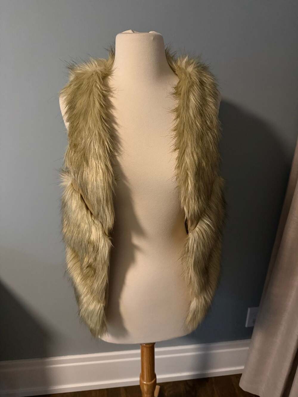 Love Tree Faux Fur Vest Open Front Size S
